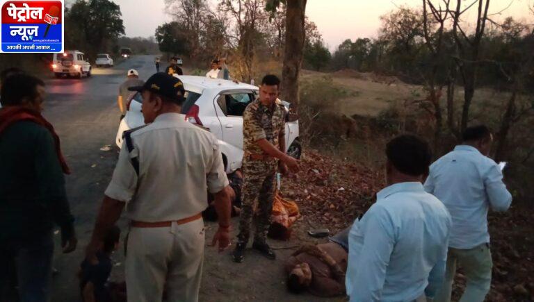 टायर फटने के बाद अनियंत्रित कार पेड़ से टकराई, घटना में 6 गंभीर घायल