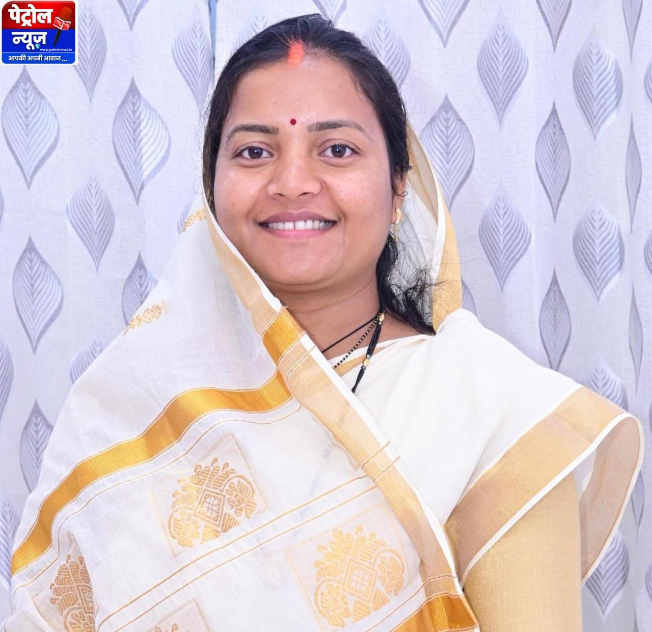 CG:मंत्री श्रीमती लक्ष्मी राजवाड़े ने दी होली की शुभकामनाएँ