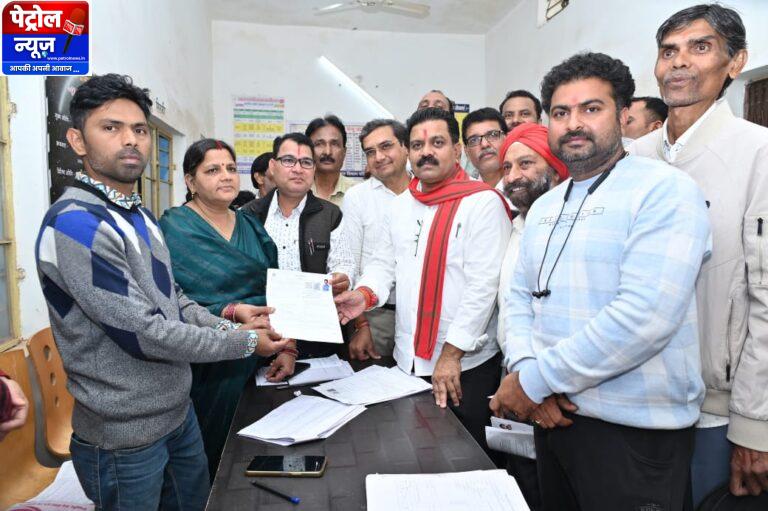 CG: उपमुख्यमंत्री ने मतदान केंद्र पहुंचकर भरा अपना एसआईआर का फॉर्म