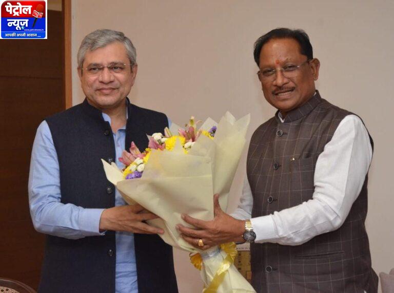 CG: मुख्यमंत्री विष्णुदेव साय ने केंद्रीय रेल मंत्री अश्विनी वैष्णव से की सौजन्य मुलाकात