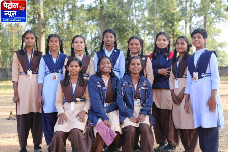 CG: कोंडागांव की बेटियां हॉकी स्टीक से साध रहीं लक्ष्य