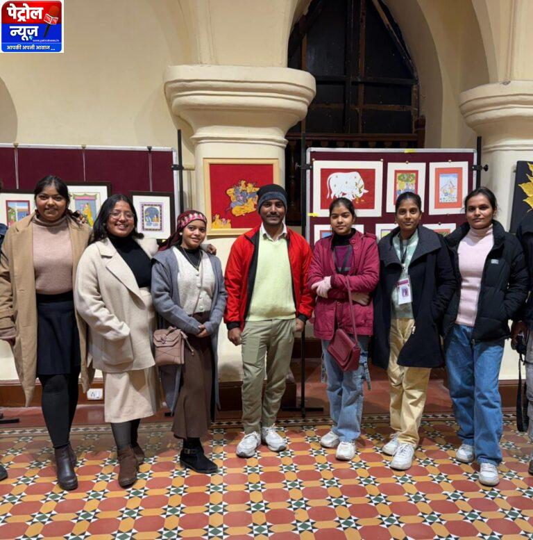 ग्रामोदय के विद्यार्थियों ने राष्ट्रीय कला प्रदर्शनी में की सहभागिता
