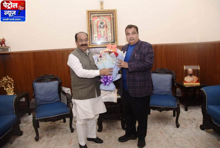 CG: उप मुख्यमंत्री की नई दिल्ली में केन्द्रीय सड़क परिवहन एवं राजमार्ग मंत्री से मुलाकात