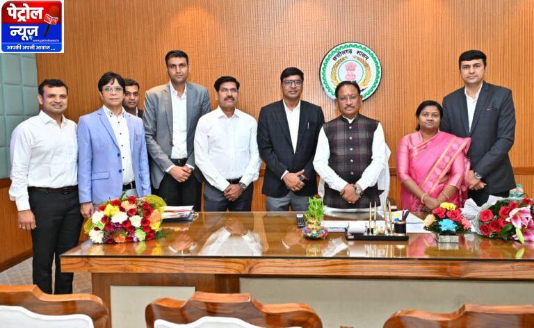 CG: मुख्यमंत्री से राज्य प्रशासनिक सेवा से भारतीय प्रशासनिक सेवा में नियुक्त हुए अधिकारियों ने की सौजन्य भेंट