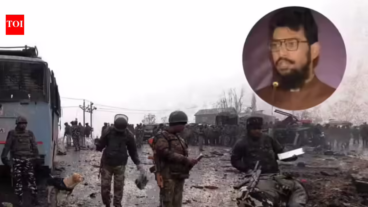 पाकिस्तान में पुलवामा मास्टरमाइंड हमजा बुरहान को दफनाने में हिज्बुल और अल बद्र प्रमुख आईएसआई के लोगों के साथ शामिल हुए | भारत समाचार