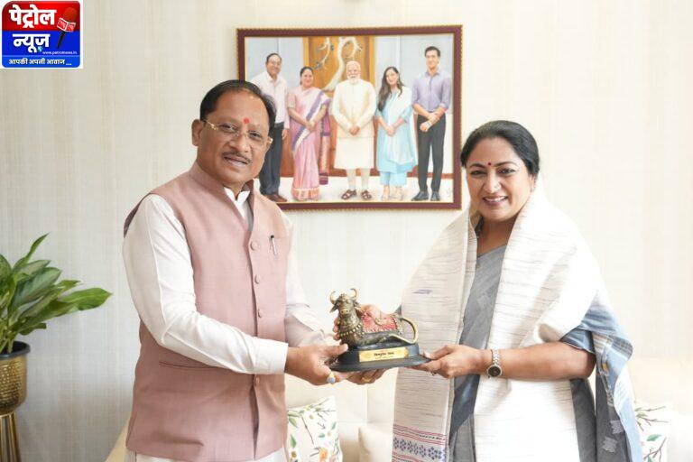 नई दिल्ली में मुख्यमंत्री विष्णु देव साय ने दिल्ली की मुख्यमंत्री रेखा गुप्ता से की सौजन्य भेंट