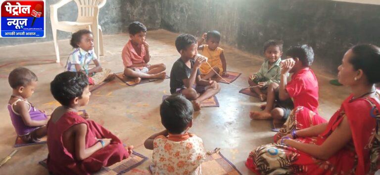 मिट्टी के दीयों और पेपर कप फोन से जगमगाई सीख की दुनिया