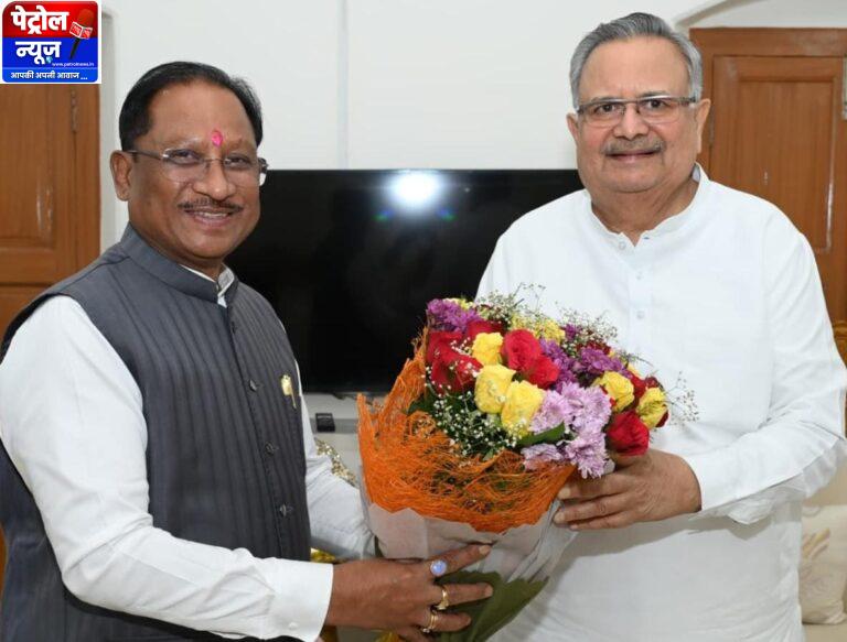 मुख्यमंत्री श्री विष्णु देव साय ने विधानसभा अध्यक्ष डॉ. रमन सिंह को वैवाहिक वर्षगांठ पर दी बधाई