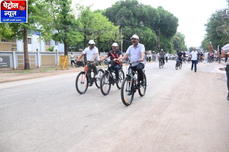 उप मुख्यमंत्री श्री अरुण साव ने सायकल चलाकर फिट रहने और पर्यावरण संरक्षण का दिया संदेश