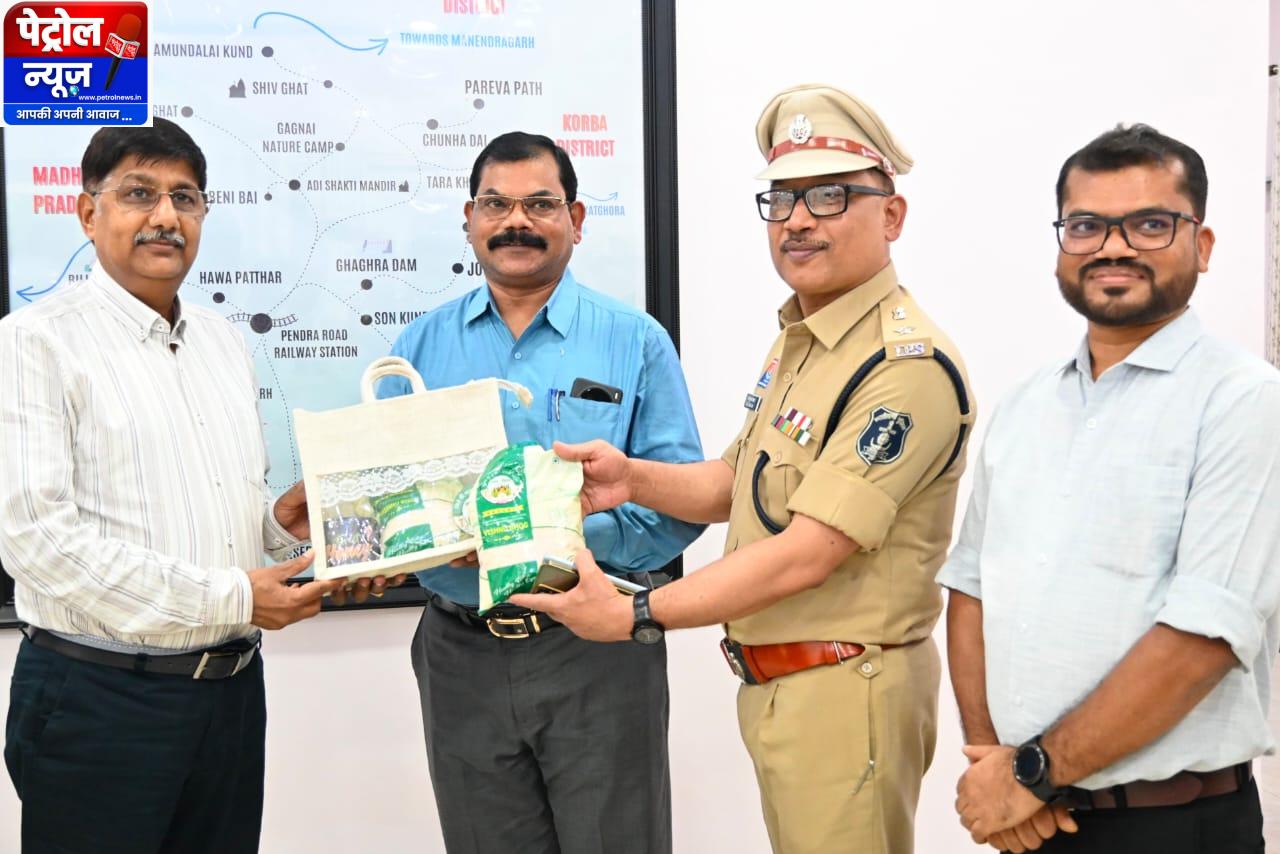 महिला स्व-सहायता समूहों के ‘विष्णु भोग’ चावल की खुशबू पहुंची पुलिस मुख्यालय तक