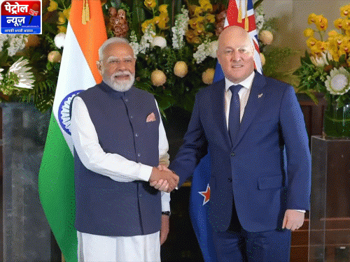 पीएम मोदी ने ऑकलैंड में न्यूजीलैंड के पीएम लक्सन से मुलाकात की