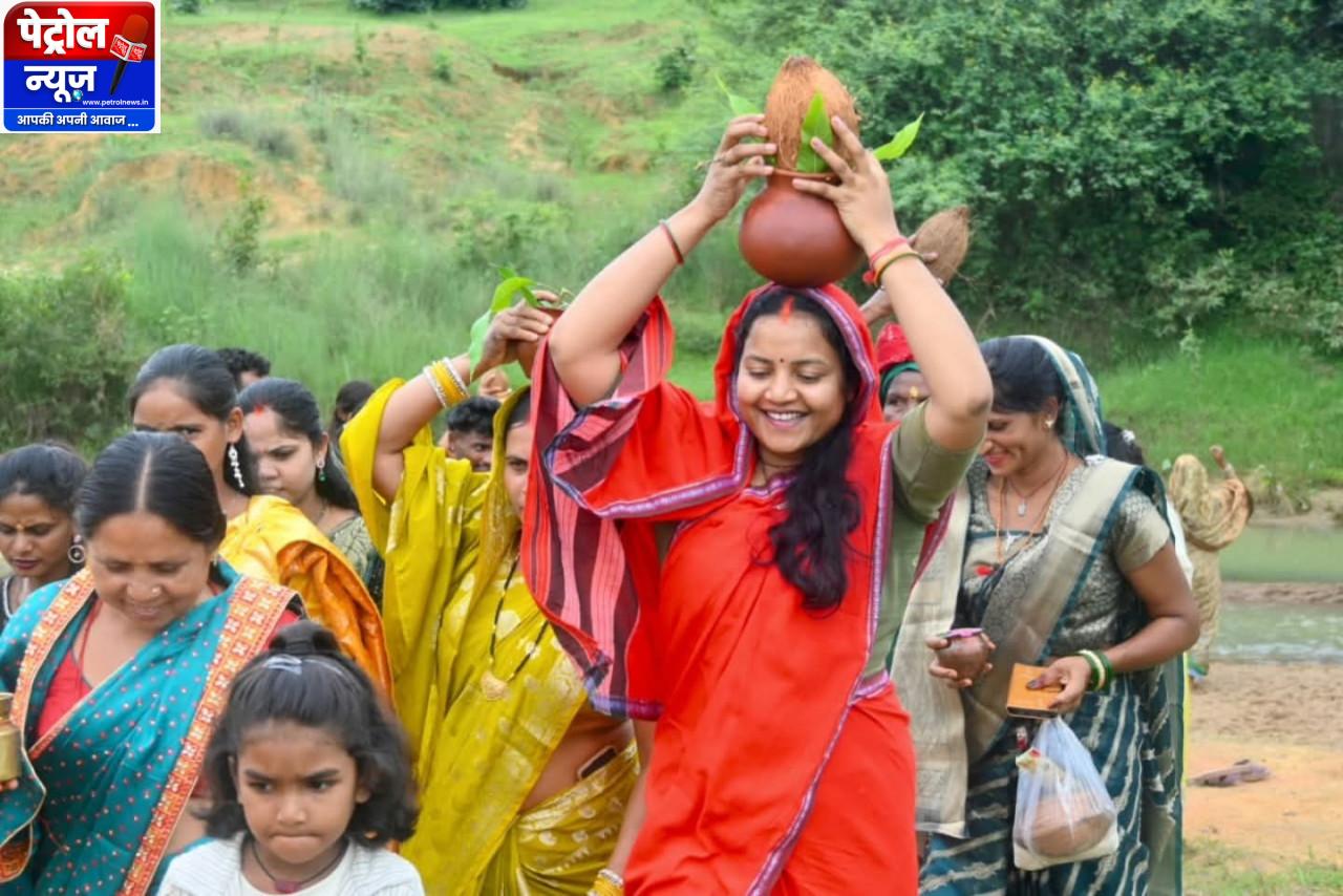 श्रावण मास के प्रथम सोमवार पर मंत्री श्रीमती लक्ष्मी राजवाड़े ने बीरपुर में की कांवड़ यात्रा और जलाभिषेक