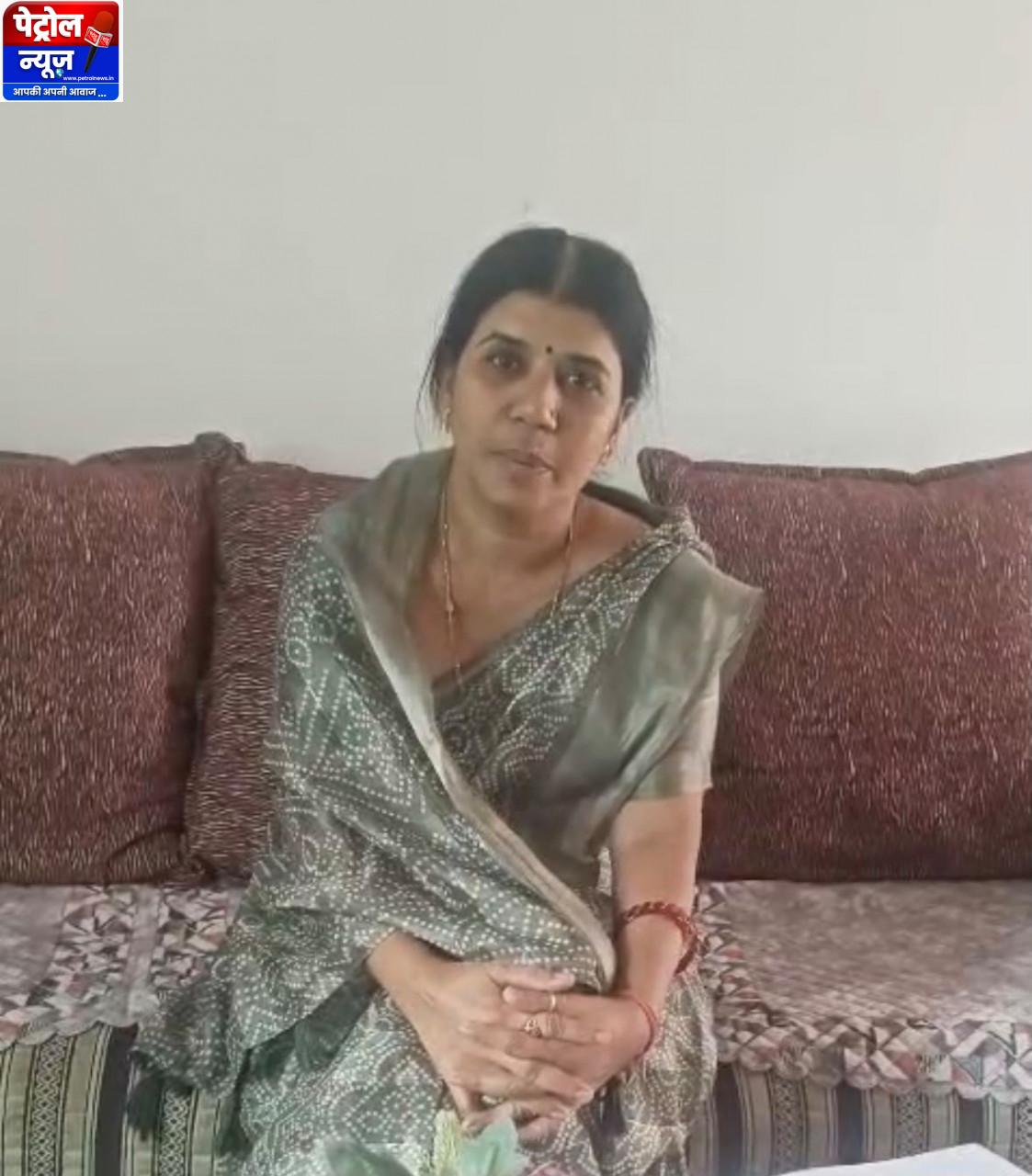 पति के निधन के बाद नहीं टूटा कुसुम का हौसला, सक्षम योजना के सहारे संभाला ईंट व्यवसाय