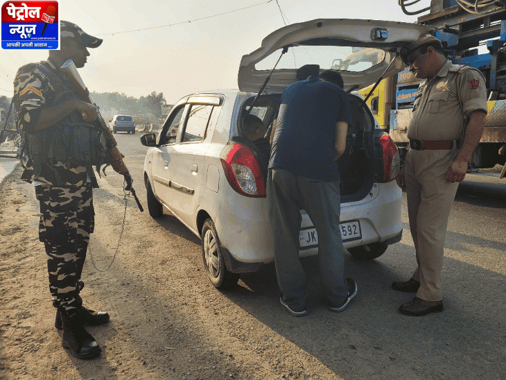 Kashmir Security Tightened; Mehbooba Mufti Urges Protest Against Revocation