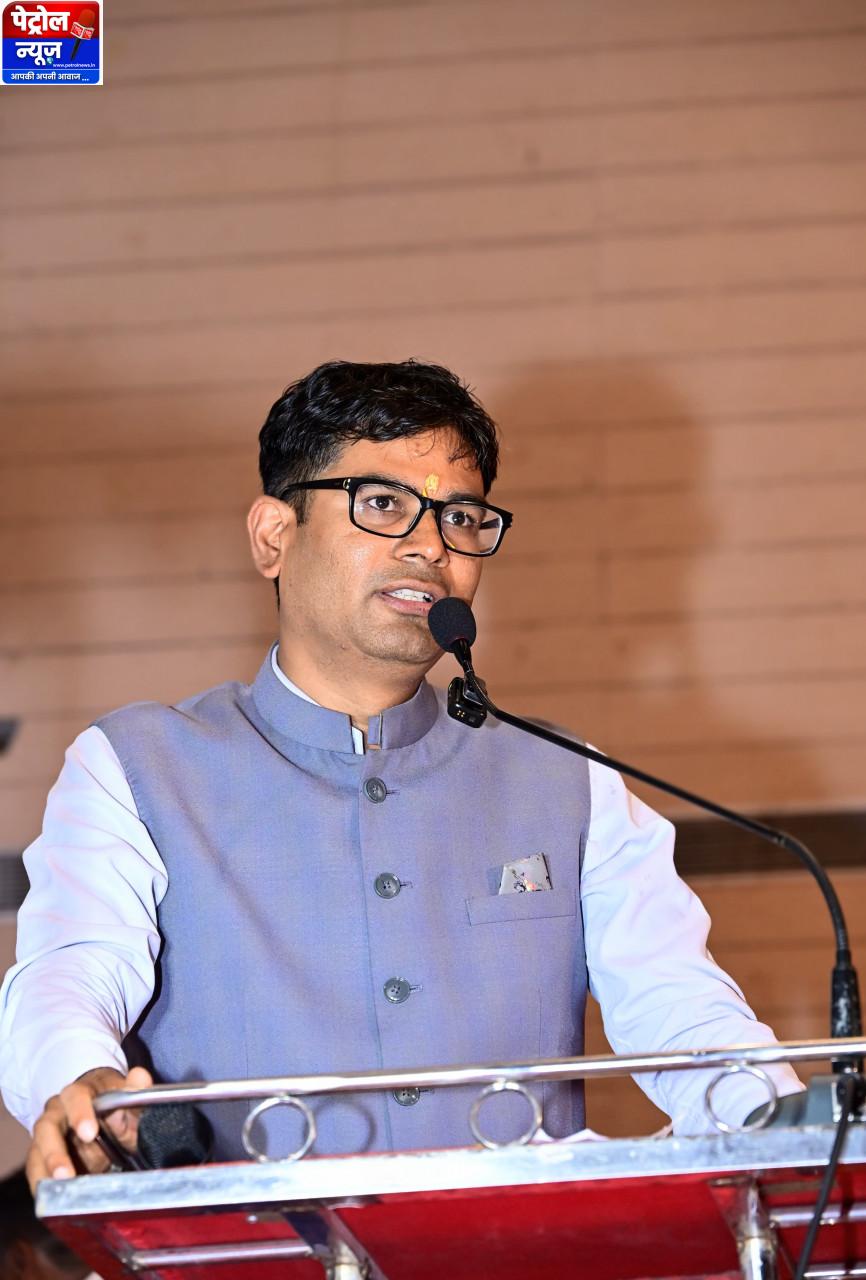 बेहतर समन्वय और व्यापक जनभागीदारी से सेवा संकल्प अभियान को बनाएं सफल – वित्त मंत्री श्री ओपी चौधरी