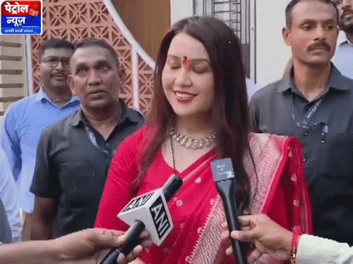 Amruta Fadnavis Statement on Muslims in Garba