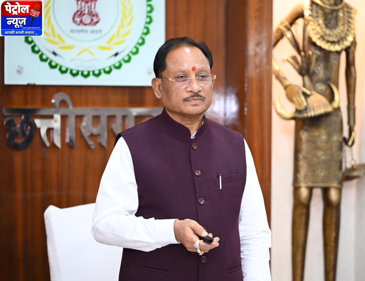 मुख्यमंत्री श्री विष्णु देव साय ने बाबा कार्तिक उरांव की जन्मशताब्दी पर उनकी आदमकद प्रतिमा का किया अनावरण